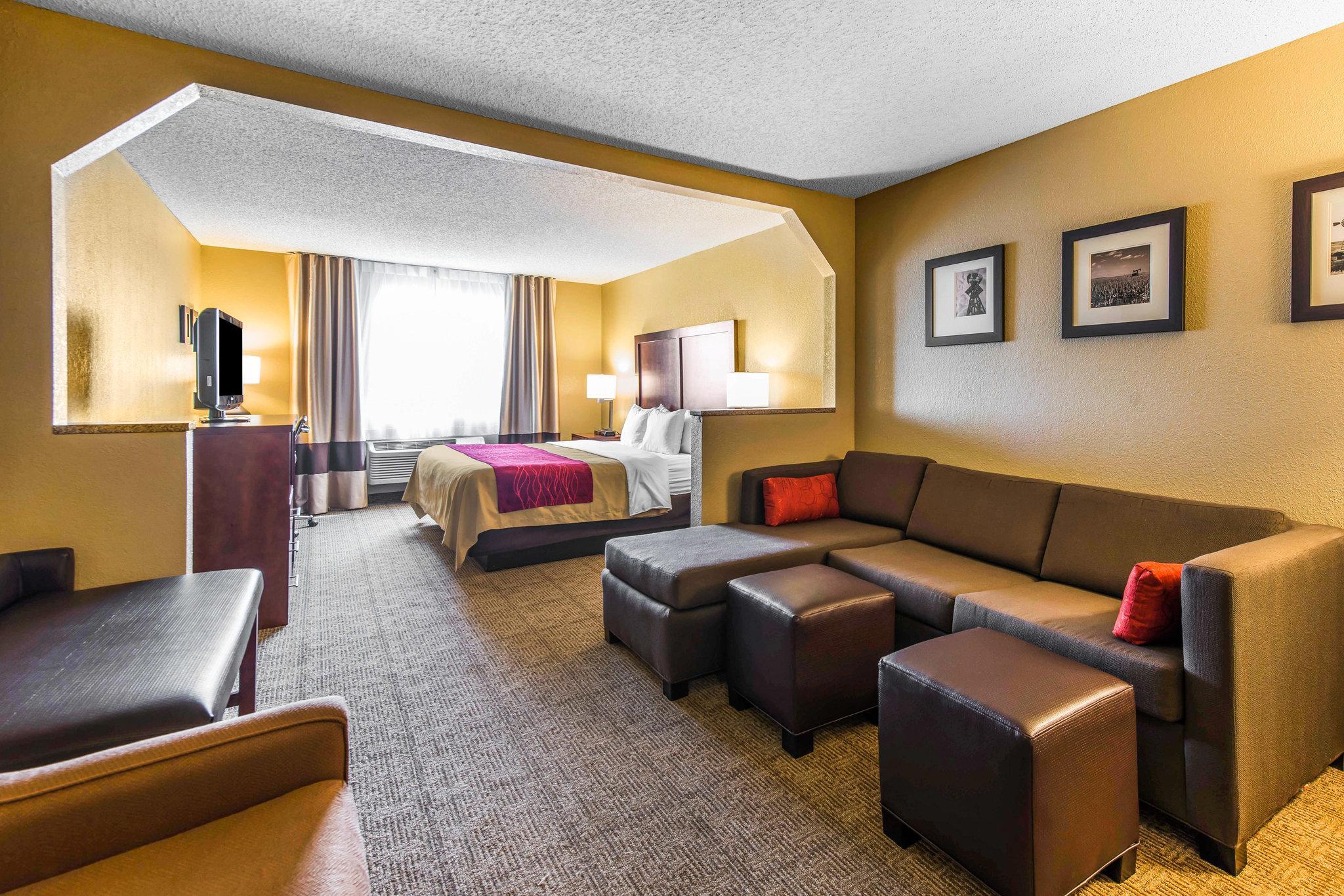Comfort Inn & Suites Hays I-70 Kültér fotó