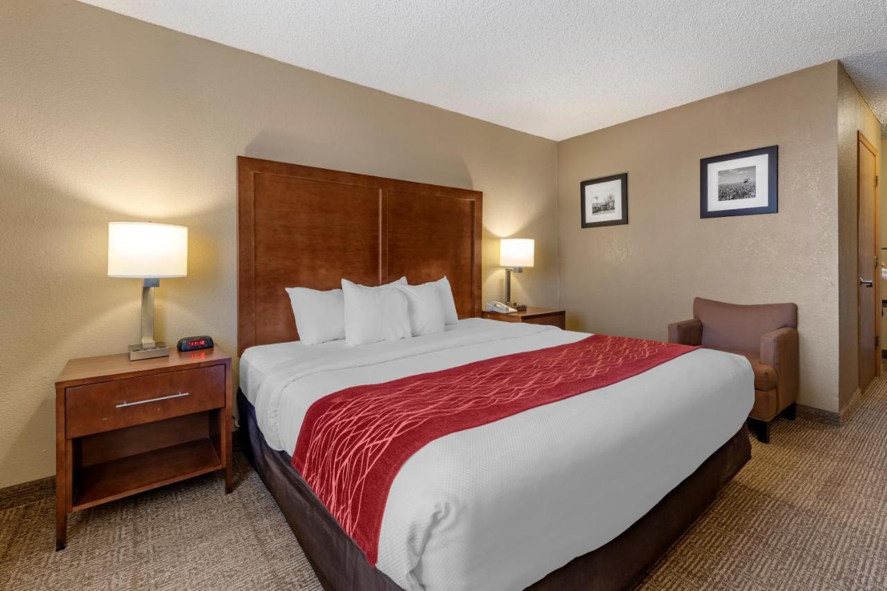 Comfort Inn & Suites Hays I-70 Kültér fotó