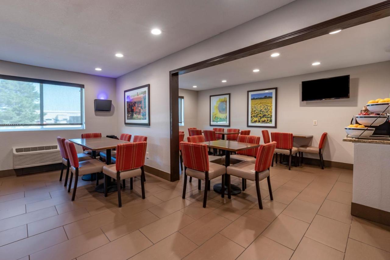 Comfort Inn & Suites Hays I-70 Kültér fotó