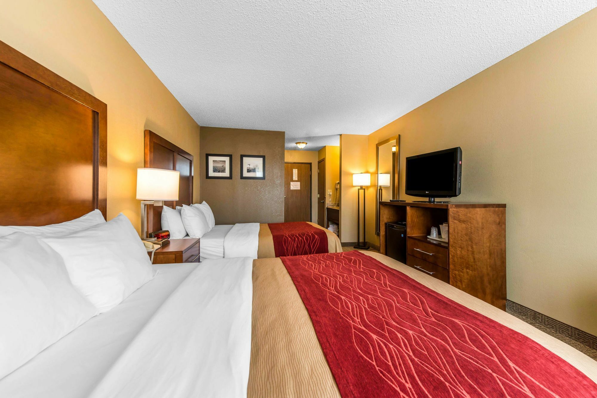 Comfort Inn & Suites Hays I-70 Kültér fotó