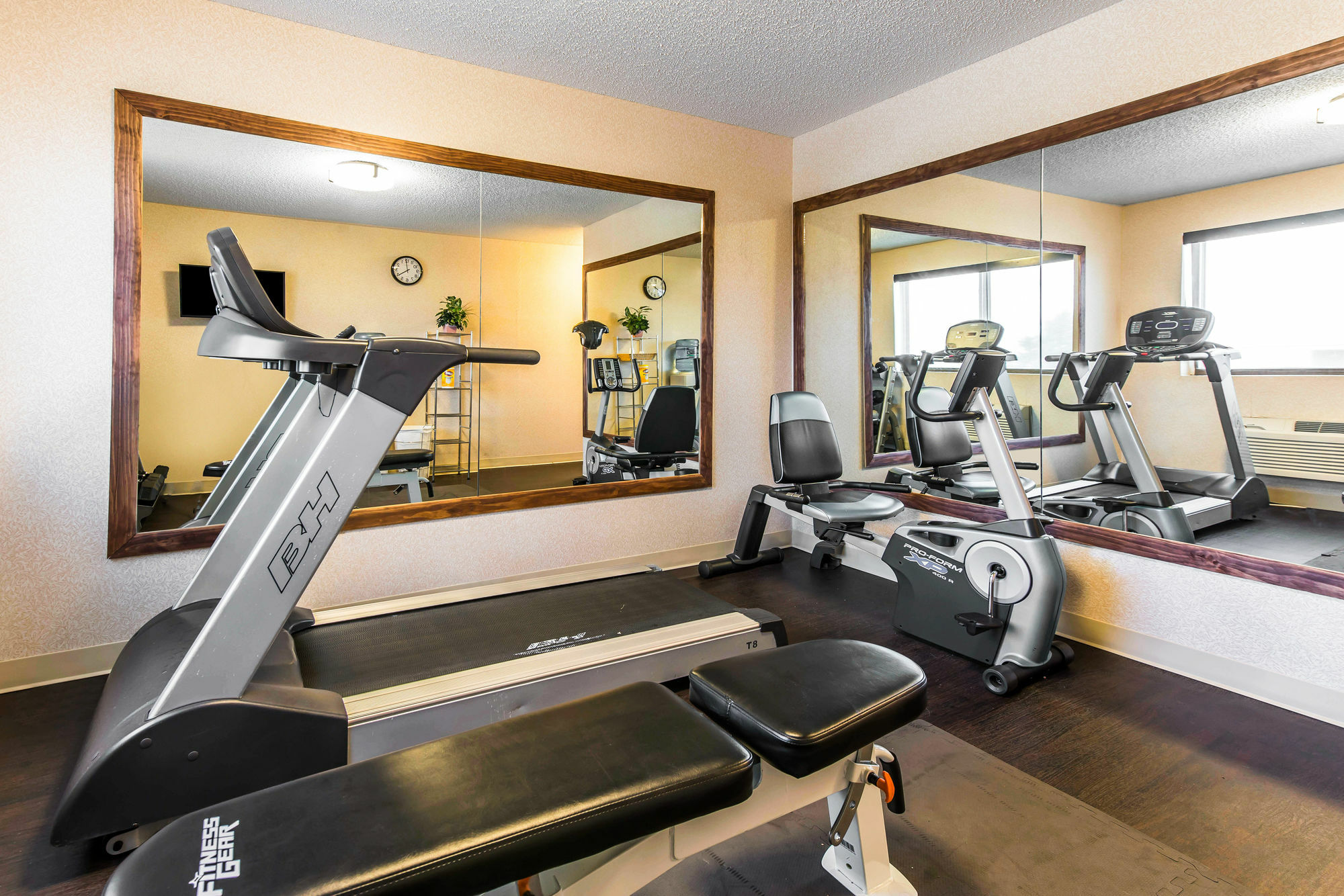 Comfort Inn & Suites Hays I-70 Kültér fotó